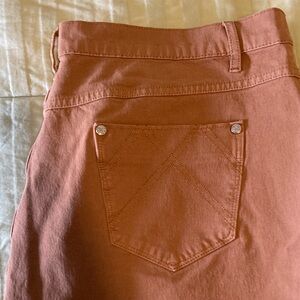 Dark khaki High-Waist stretch Marble brand pants.
Inseam 30”